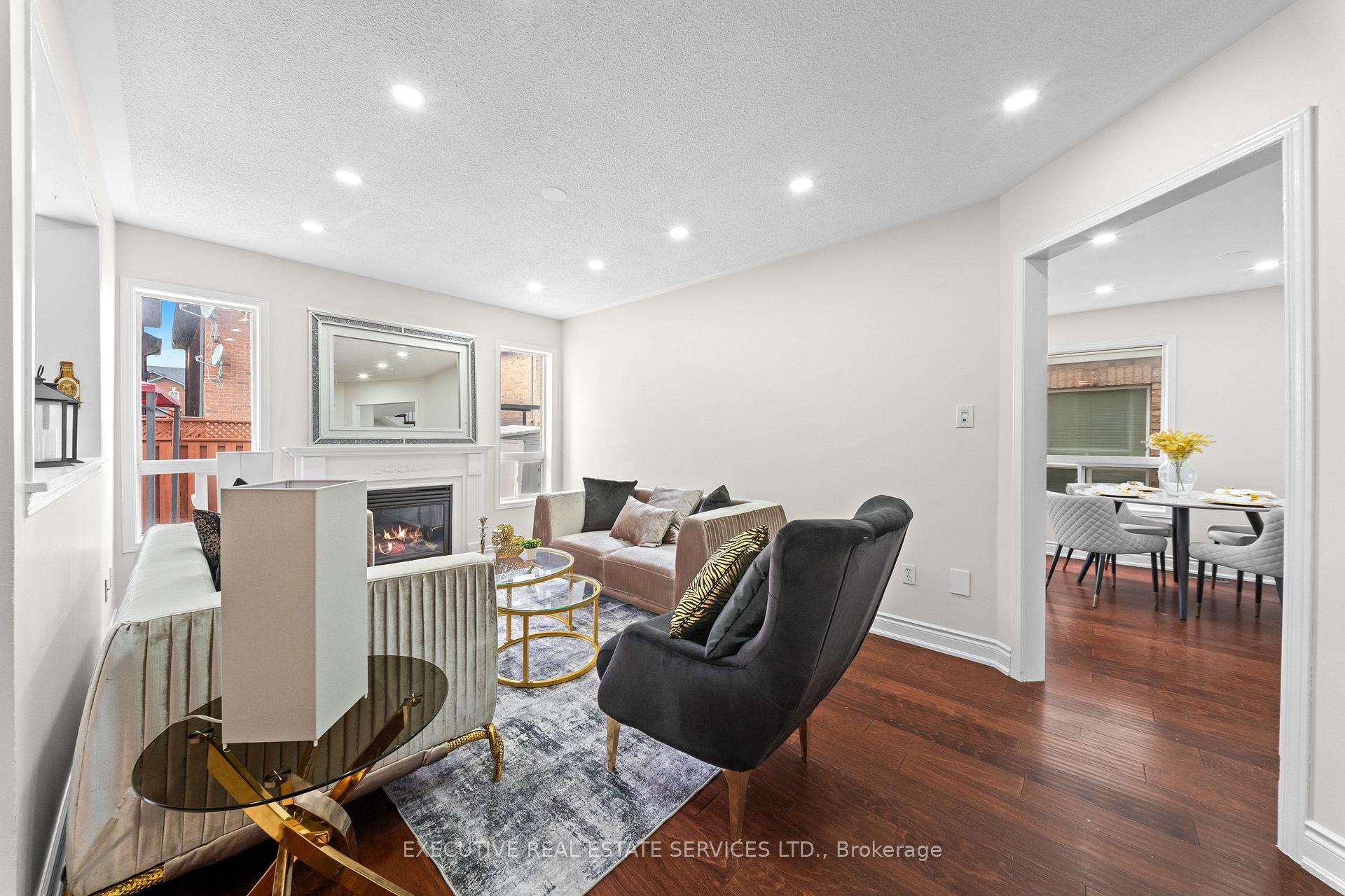 Photo 15 of 8 Spencer Drive, Brampton, Fletcher's Meadow — HOMEH