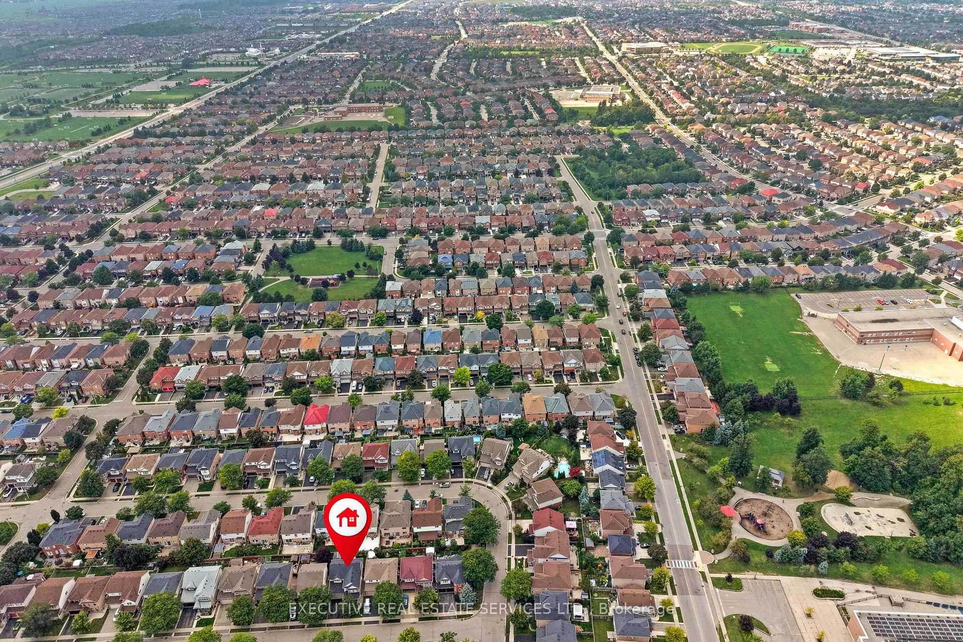 Photo 46 of 8 Spencer Drive, Brampton, Fletcher's Meadow — HOMEH