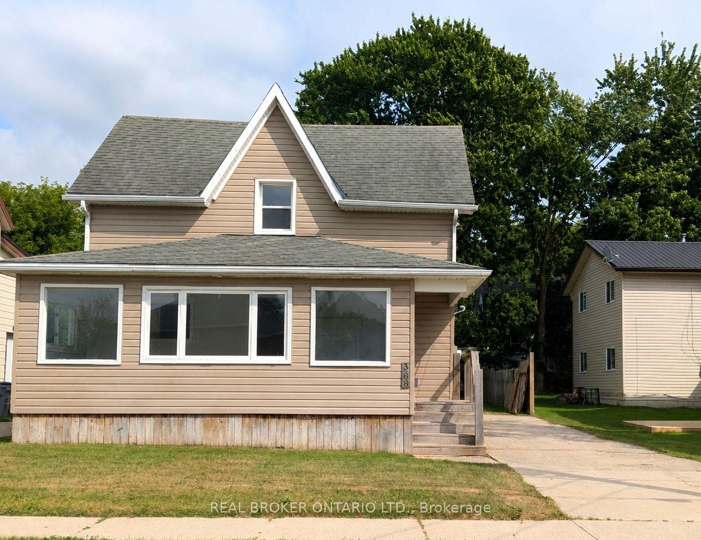 Photo of 368 Wellington Avenue S