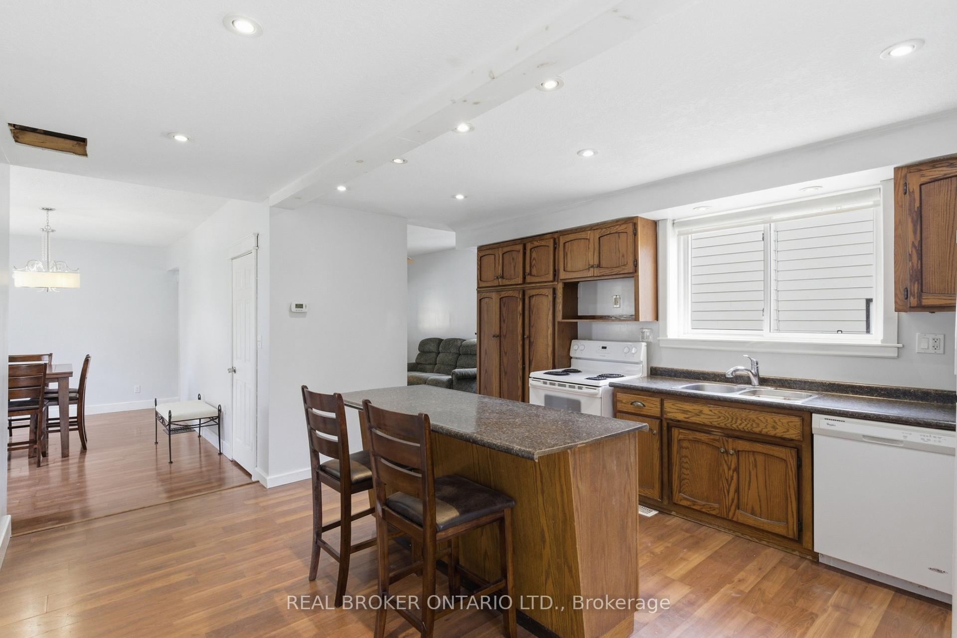 Photo 14 of 368 Wellington Avenue S, North Perth, Listowel — HOMEH