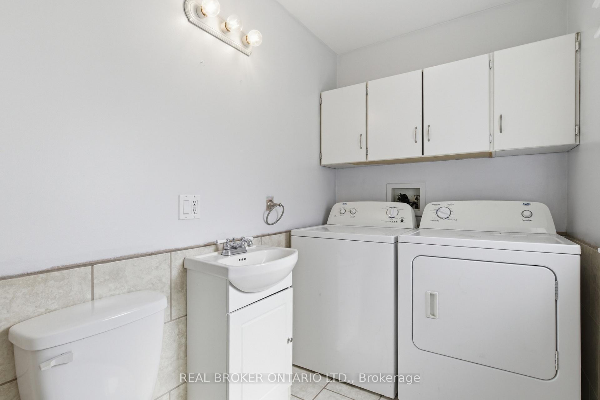 Photo 16 of 368 Wellington Avenue S, North Perth, Listowel — HOMEH