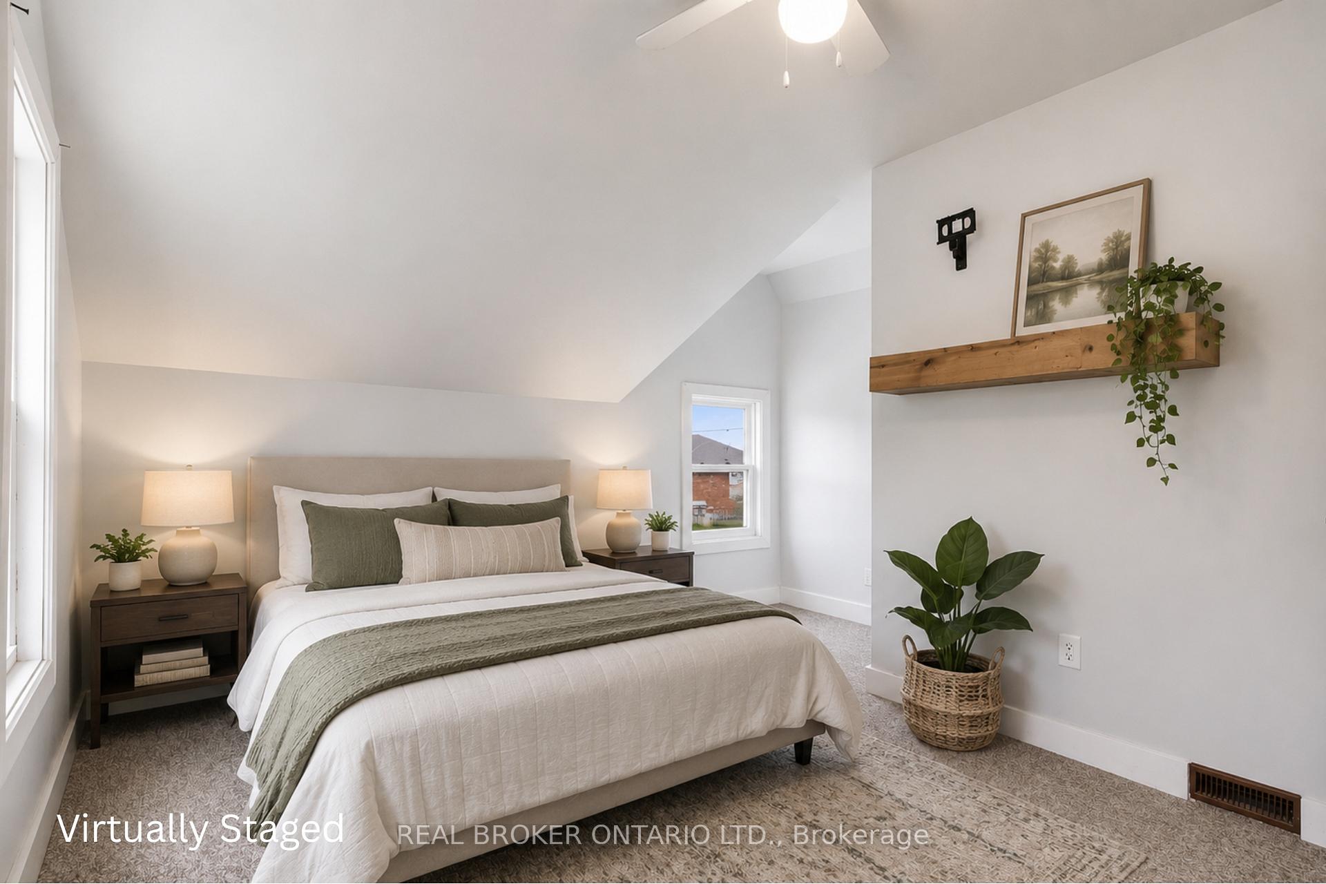 Photo 18 of 368 Wellington Avenue S, North Perth, Listowel — HOMEH