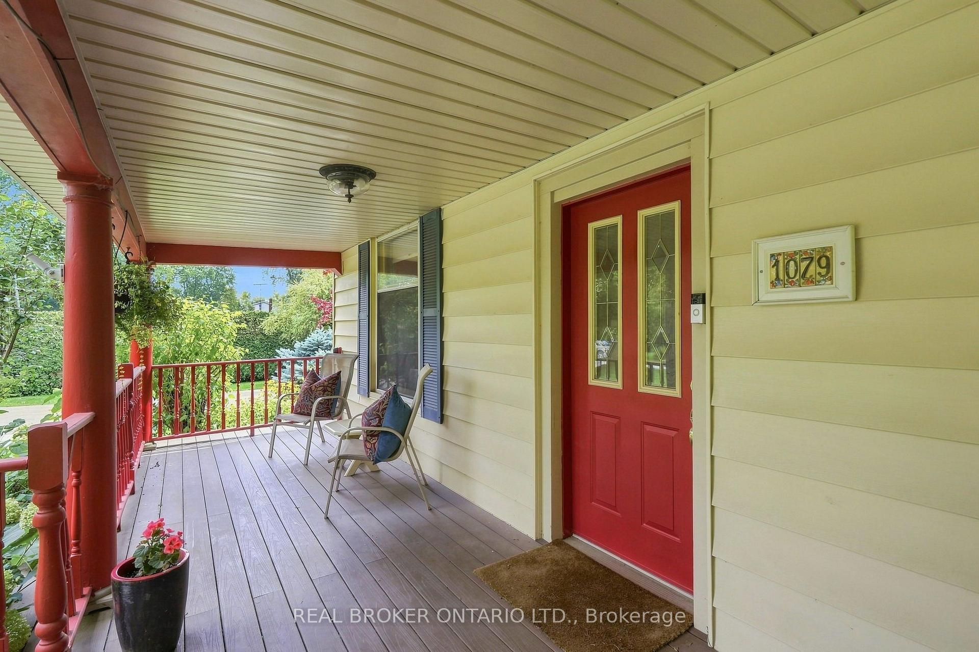 Photo 11 of 1079 Garden Lane, Hamilton, Rural Flamborough — HOMEH