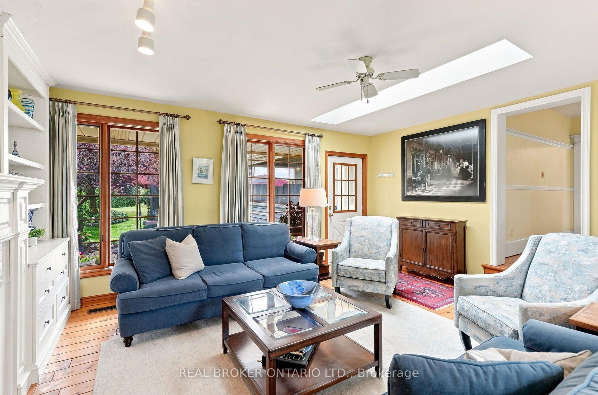 Photo 21 of 1079 Garden Lane, Hamilton, Rural Flamborough — HOMEH