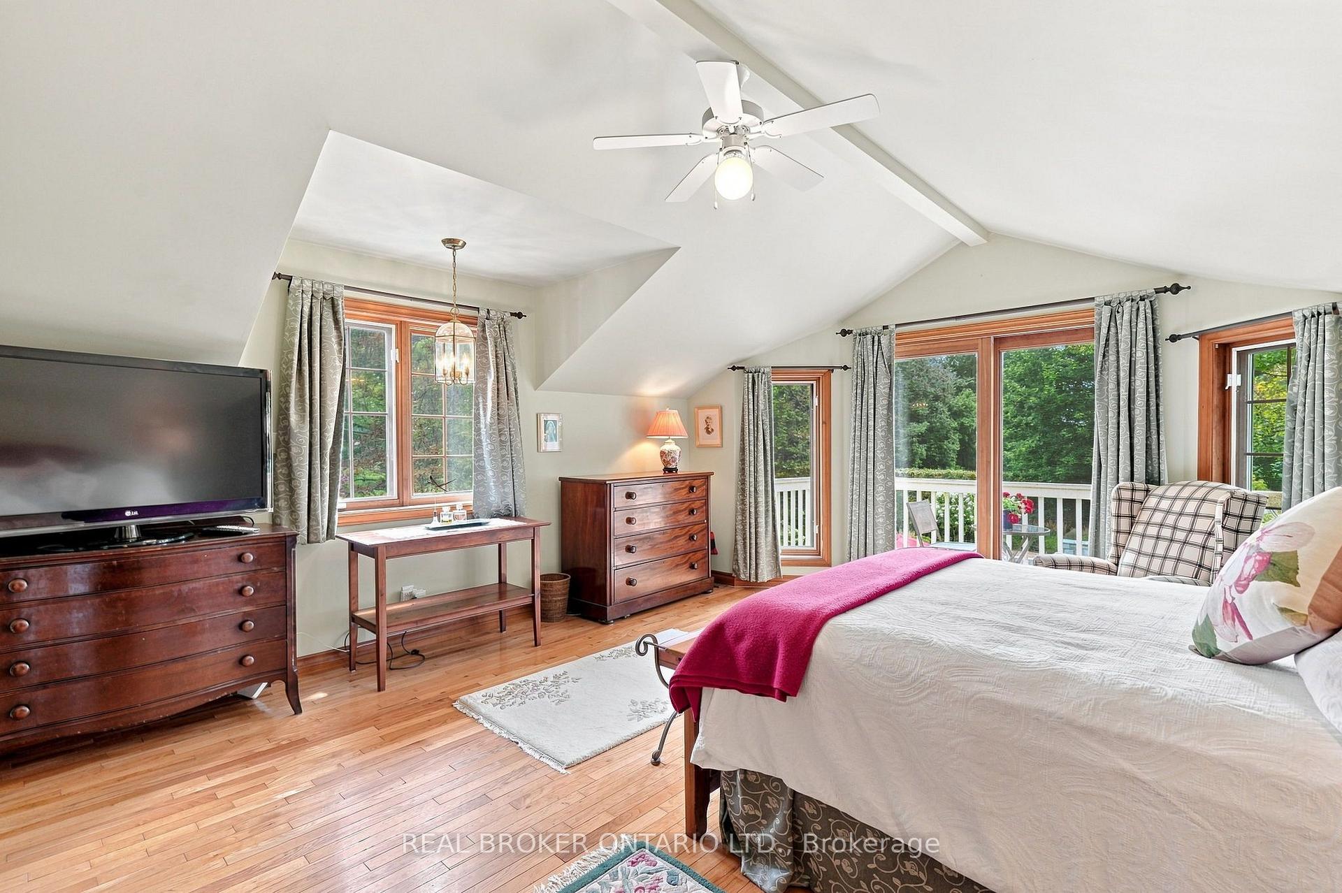 Photo 34 of 1079 Garden Lane, Hamilton, Rural Flamborough — HOMEH