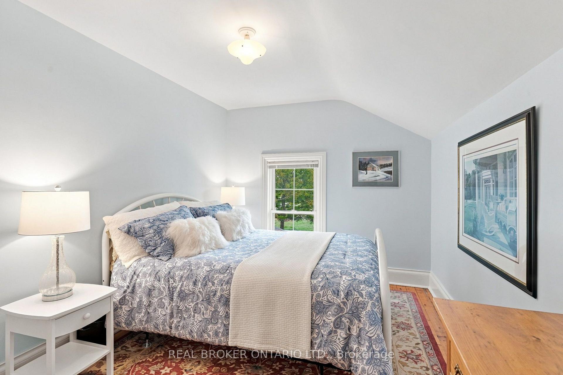 Photo 37 of 1079 Garden Lane, Hamilton, Rural Flamborough — HOMEH