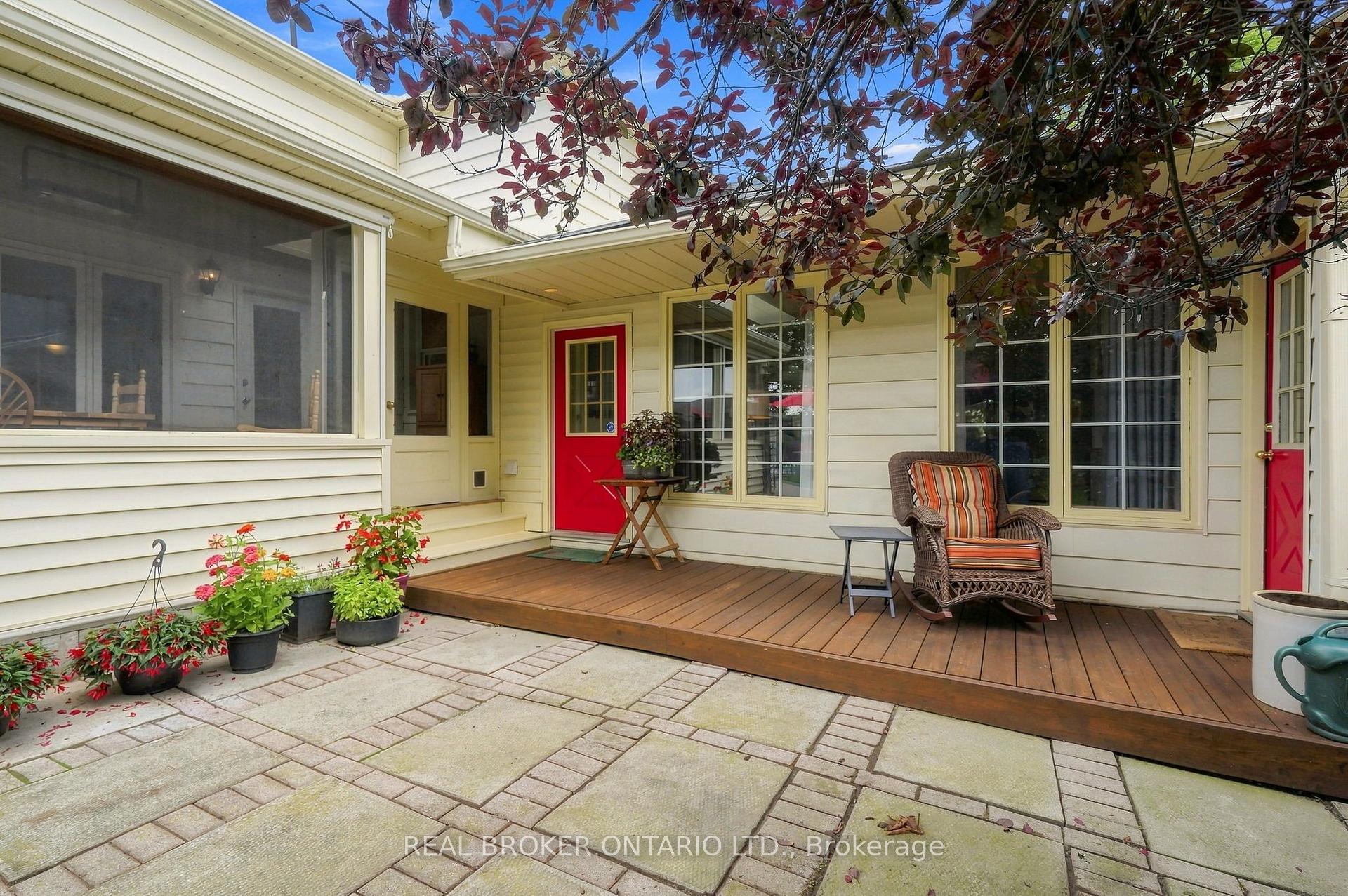 Photo 44 of 1079 Garden Lane, Hamilton, Rural Flamborough — HOMEH