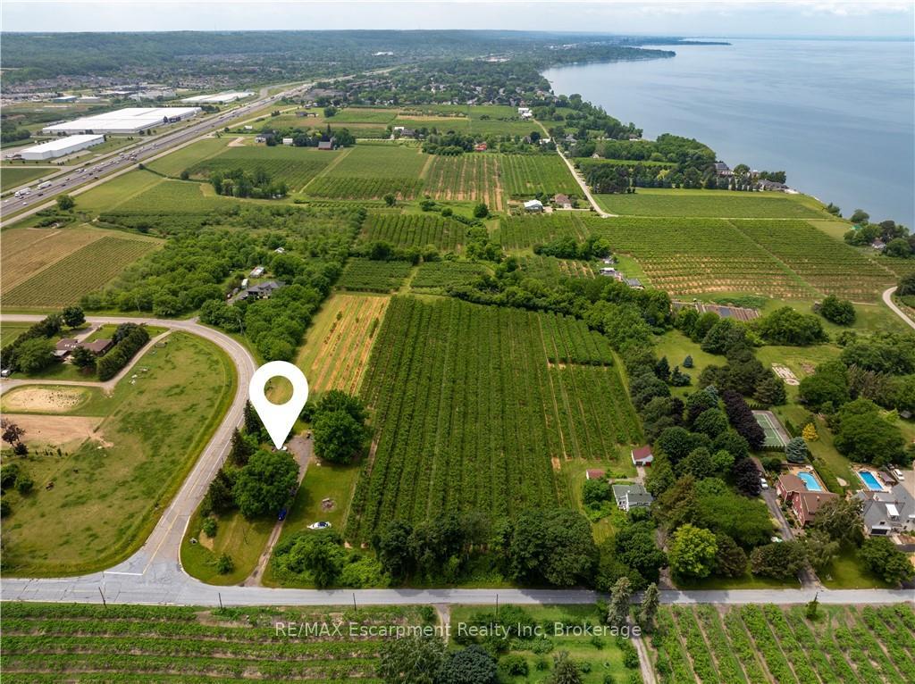 Photo 4 of 4864 Mountainview Road N, Lincoln, Beamsville — HOMEH