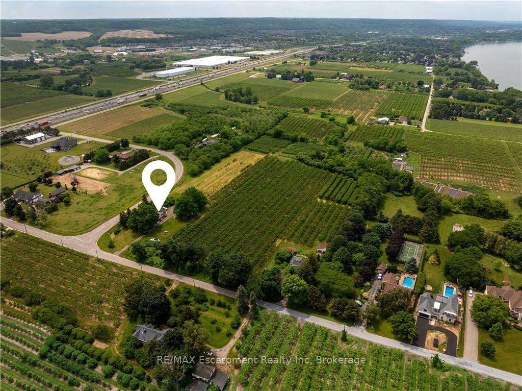 Photo 5 of 4864 Mountainview Road N, Lincoln, Beamsville — HOMEH