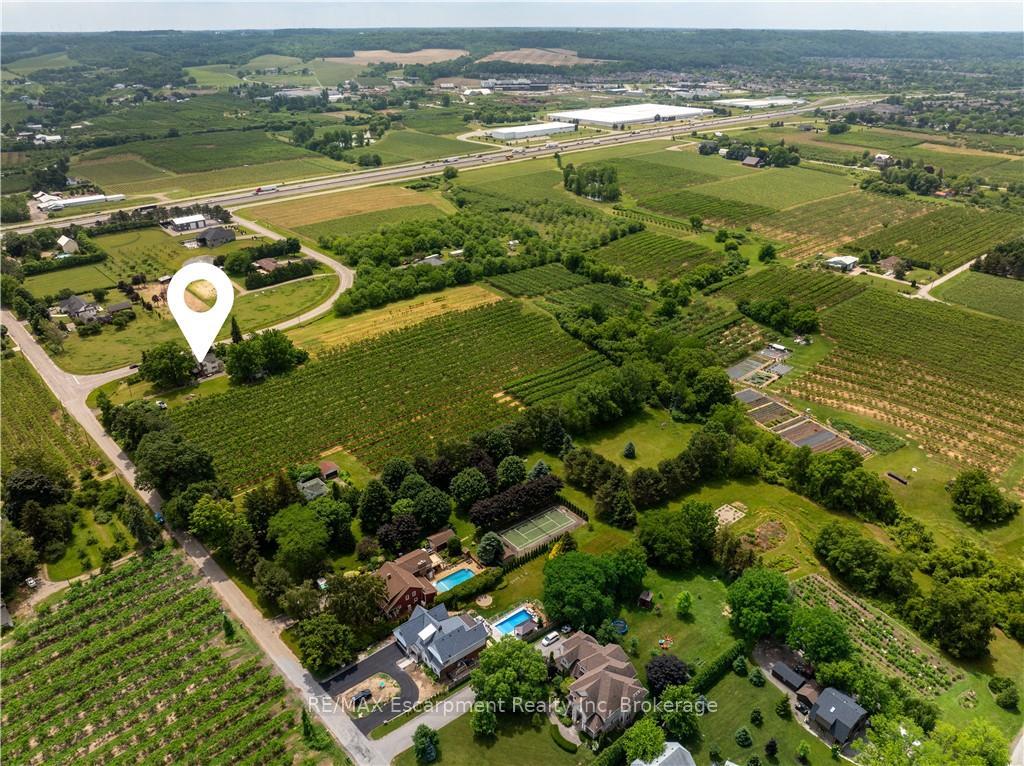 Photo 6 of 4864 Mountainview Road N, Lincoln, Beamsville — HOMEH