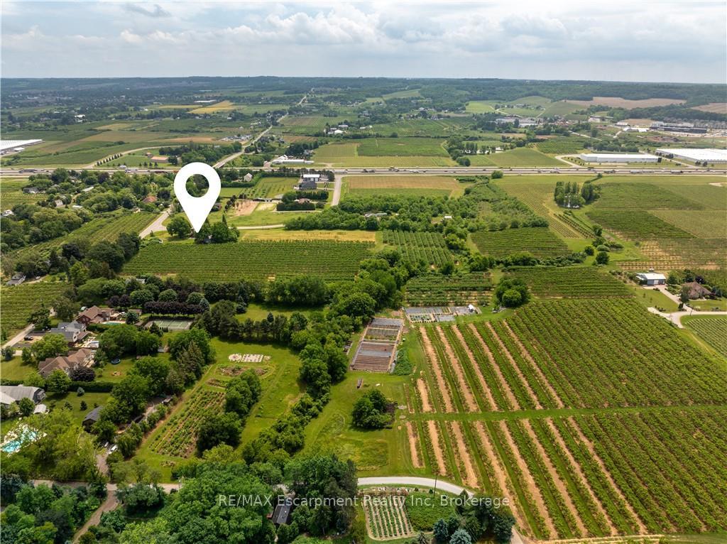 Photo 7 of 4864 Mountainview Road N, Lincoln, Beamsville — HOMEH
