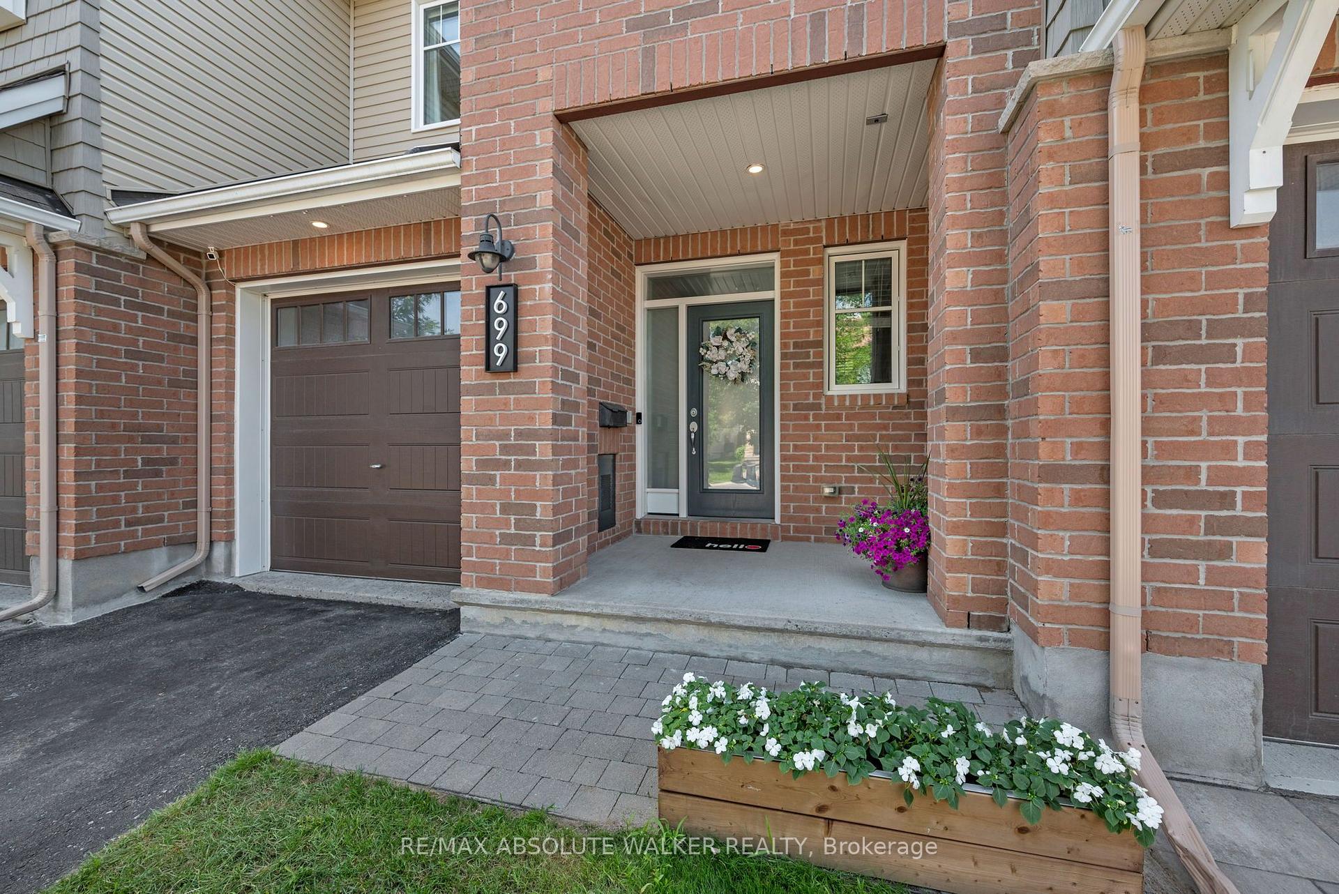 Photo 3 of 699 Cartographe Street, Ottawa, Camelot — HOMEH