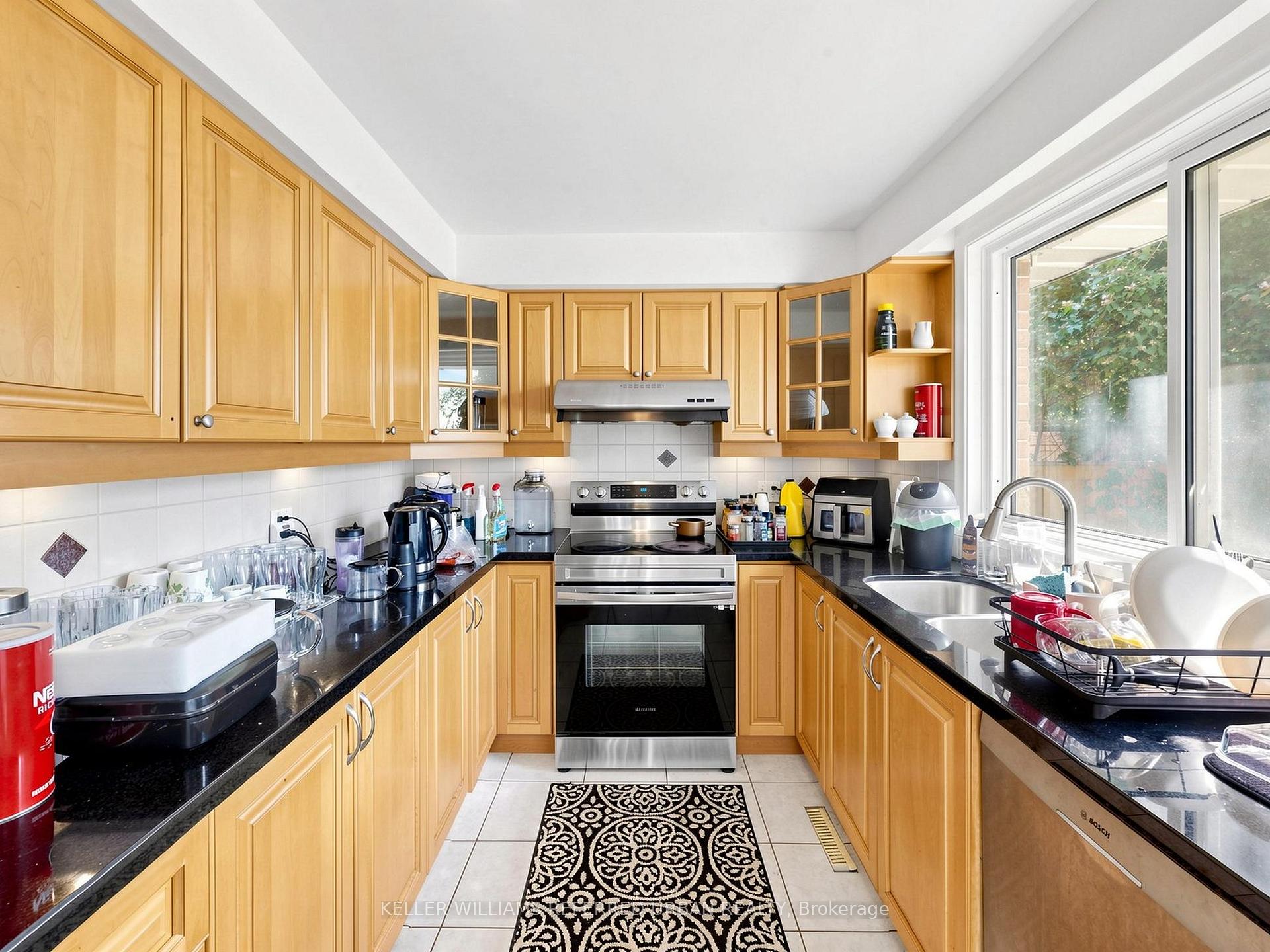 Photo 29 of 32 Wycliffe Crescent, North York, Bayview Village — HOMEH