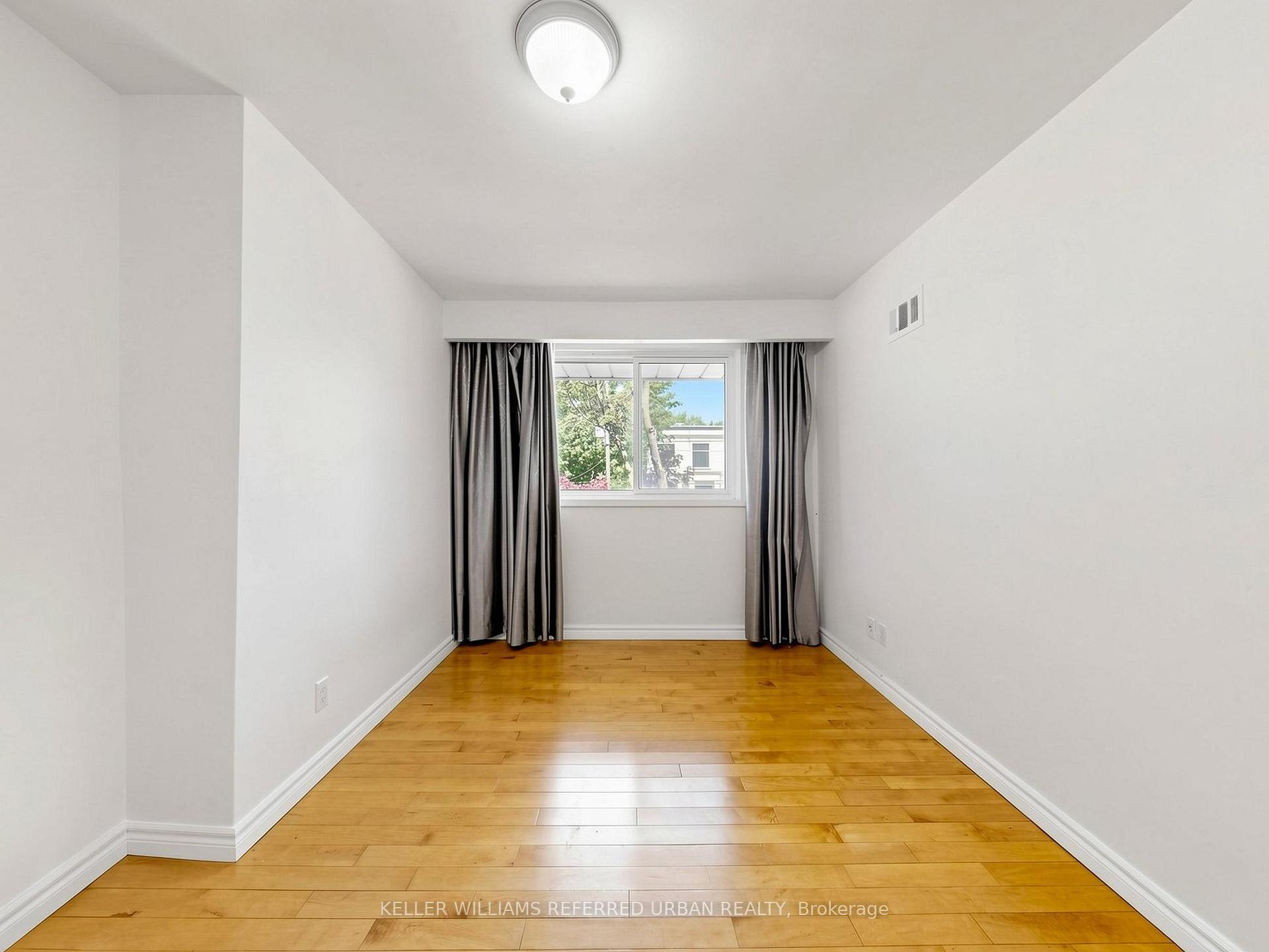 Photo 47 of 32 Wycliffe Crescent, North York, Bayview Village — HOMEH
