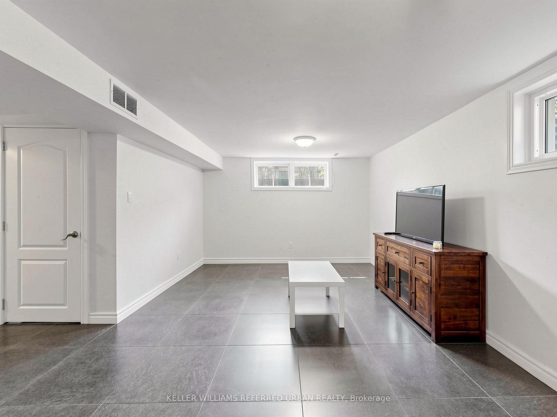 Photo 71 of 32 Wycliffe Crescent, North York, Bayview Village — HOMEH