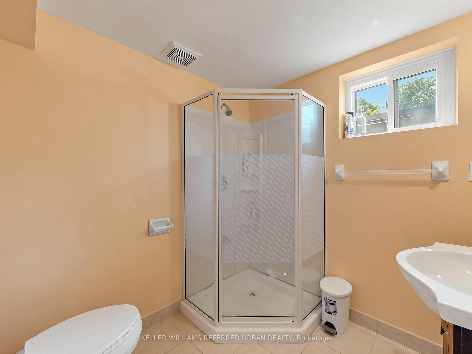 Photo 85 of 32 Wycliffe Crescent, North York, Bayview Village — HOMEH