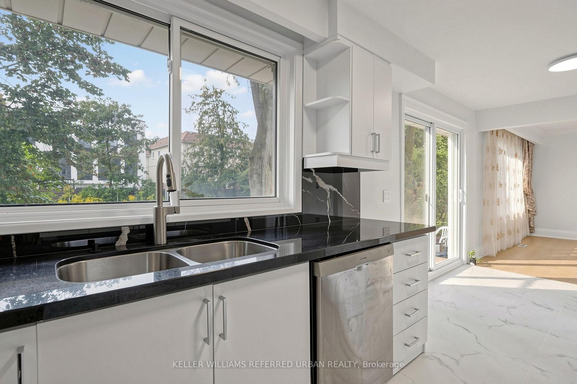 Photo 30 of 32 Wycliffe Crescent, North York, Bayview Village — HOMEH