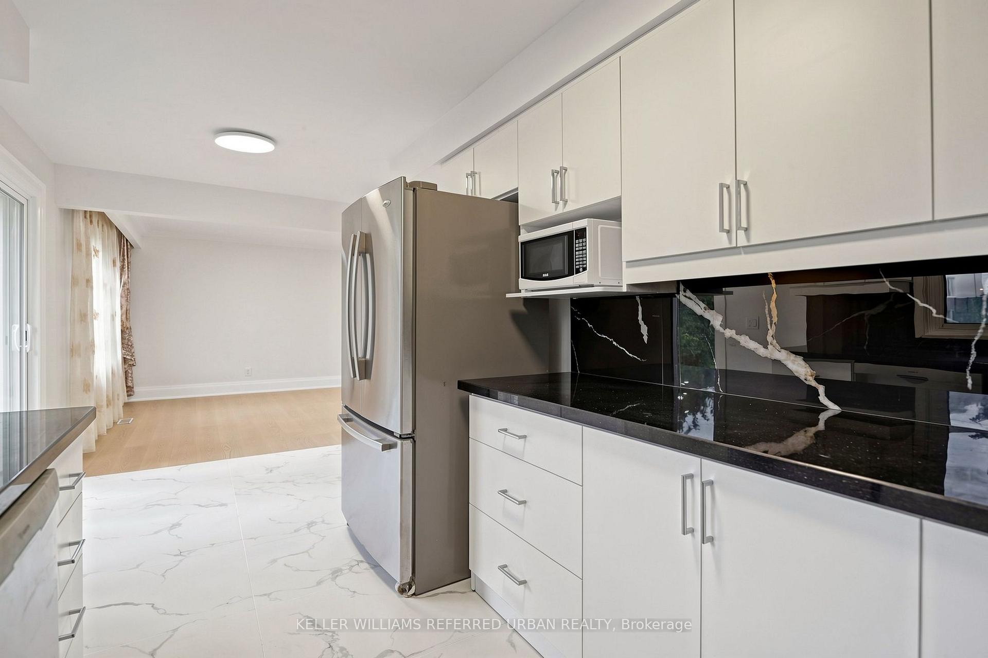 Photo 32 of 32 Wycliffe Crescent, North York, Bayview Village — HOMEH