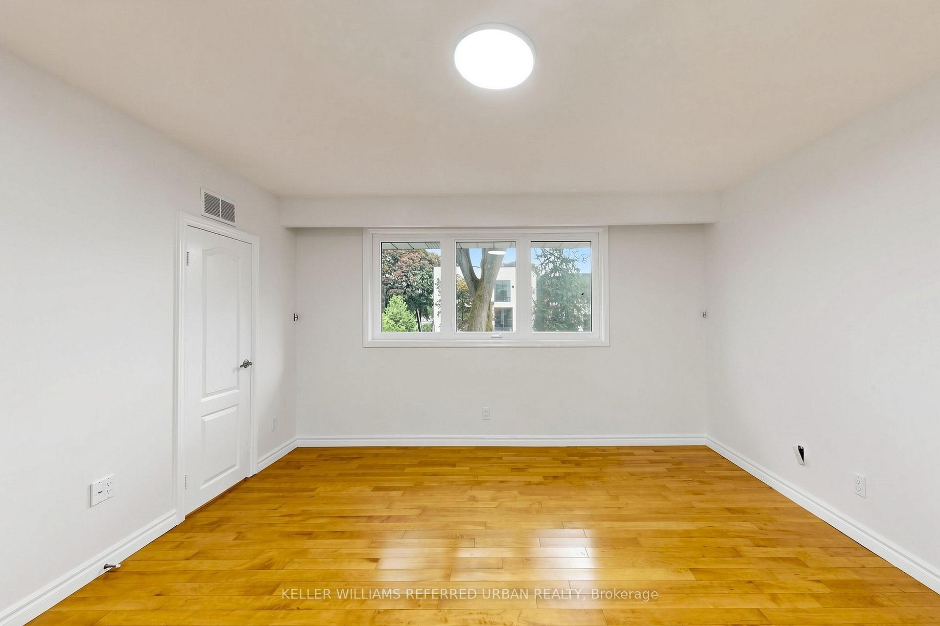 Photo 50 of 32 Wycliffe Crescent, North York, Bayview Village — HOMEH