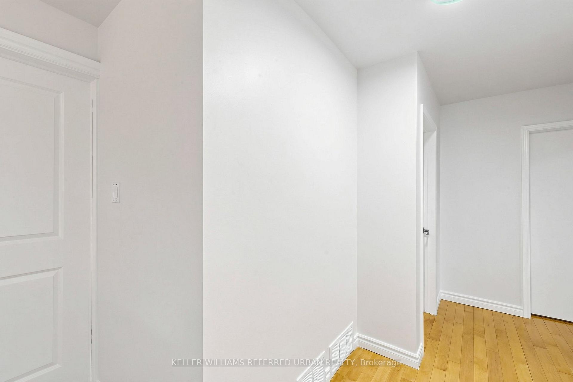 Photo 60 of 32 Wycliffe Crescent, North York, Bayview Village — HOMEH