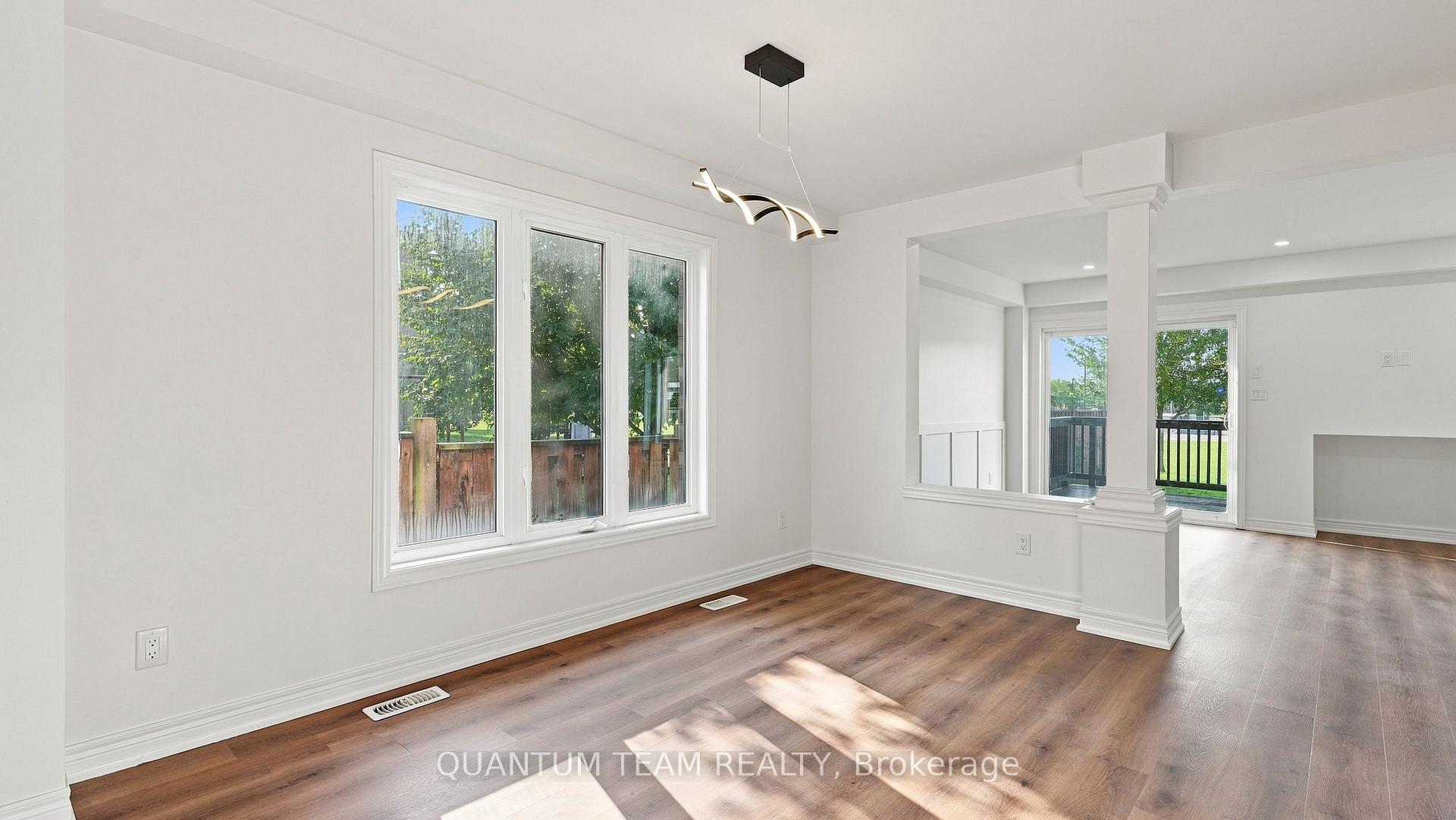 Photo 4 of 8418 Kelsey Crescent, Niagara Falls, Forestview — HOMEH