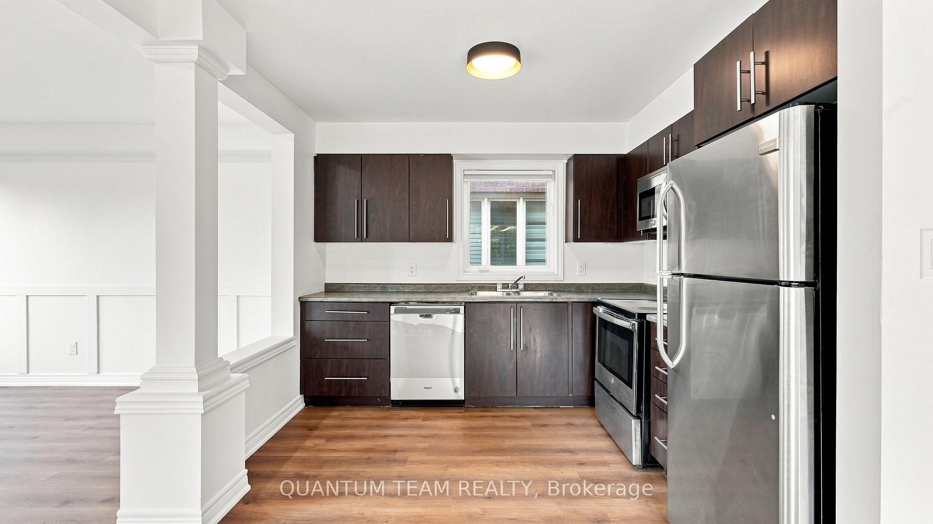 Photo 12 of 8418 Kelsey Crescent, Niagara Falls, Forestview — HOMEH
