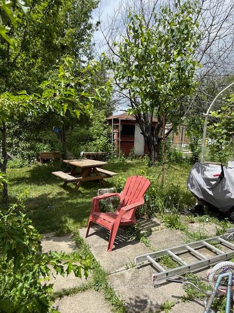 Photo 2 of 3777 Keenan Crescent, Mississauga, Malton — HOMEH