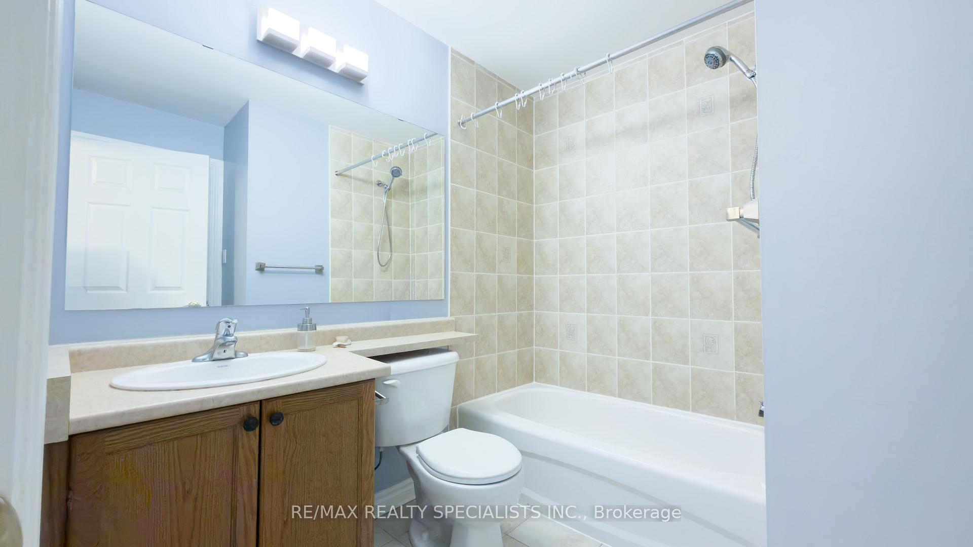 Photo 13 of 111 Civic Centre Drive, Whitby, Pringle Creek — HOMEH