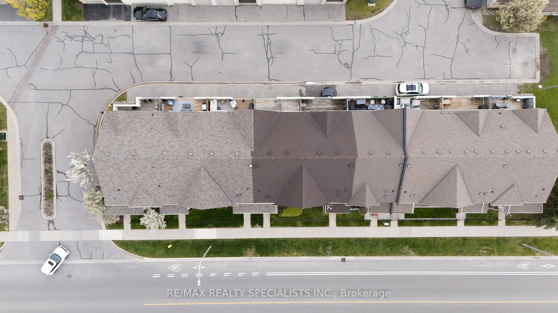 Photo 16 of 111 Civic Centre Drive, Whitby, Pringle Creek — HOMEH