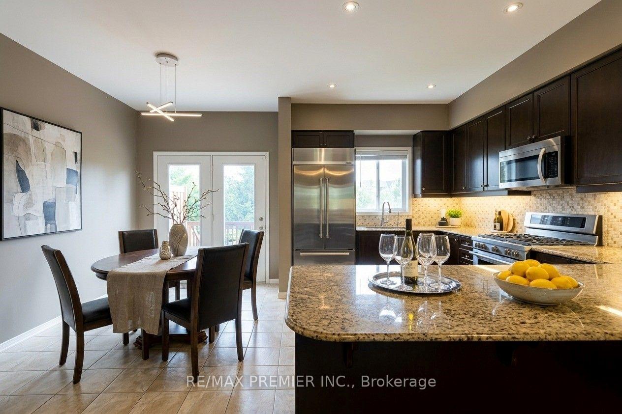 Photo 5 of 95 John Bell Crescent, Scarborough, Clairlea-Birchmount — HOMEH