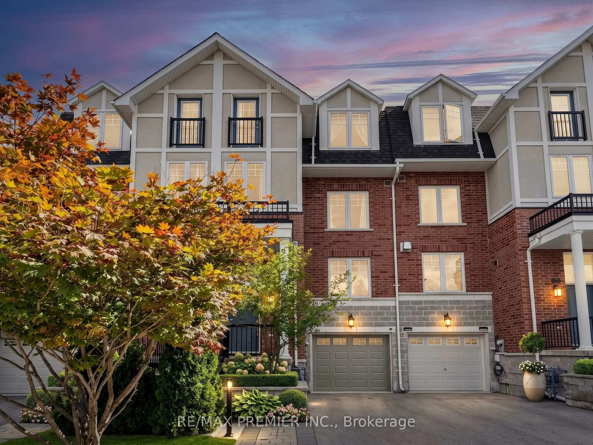 Photo 3 of 95 John Bell Crescent, Scarborough, Clairlea-Birchmount — HOMEH