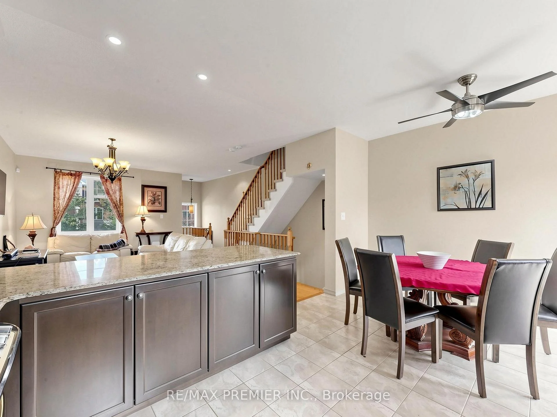 Photo 20 of 95 John Bell Crescent, Scarborough, Clairlea-Birchmount — HOMEH