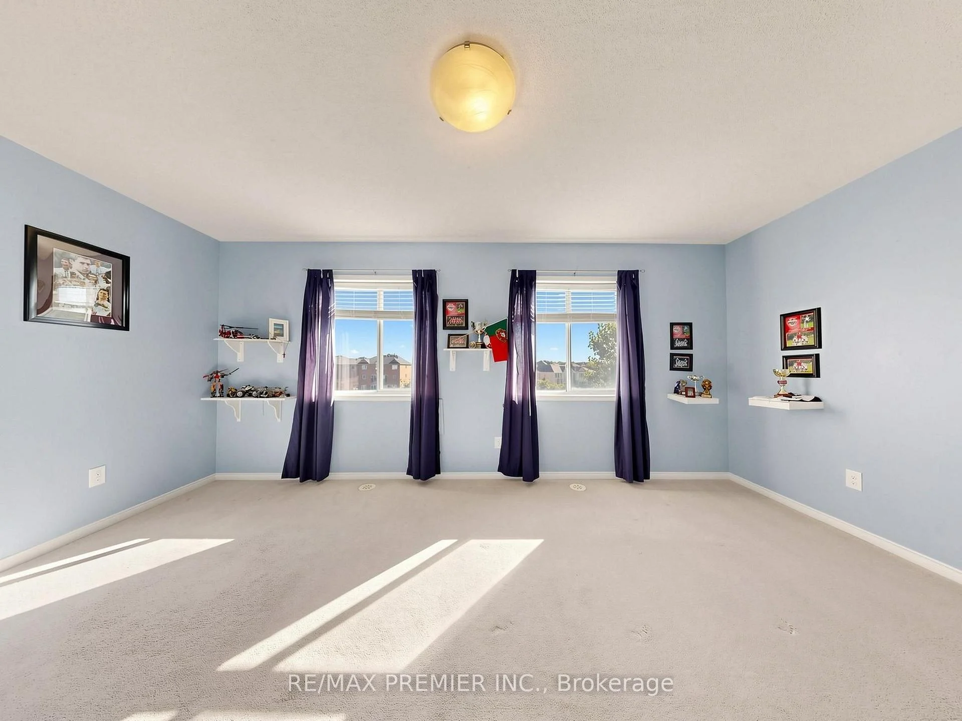 Photo 27 of 95 John Bell Crescent, Scarborough, Clairlea-Birchmount — HOMEH