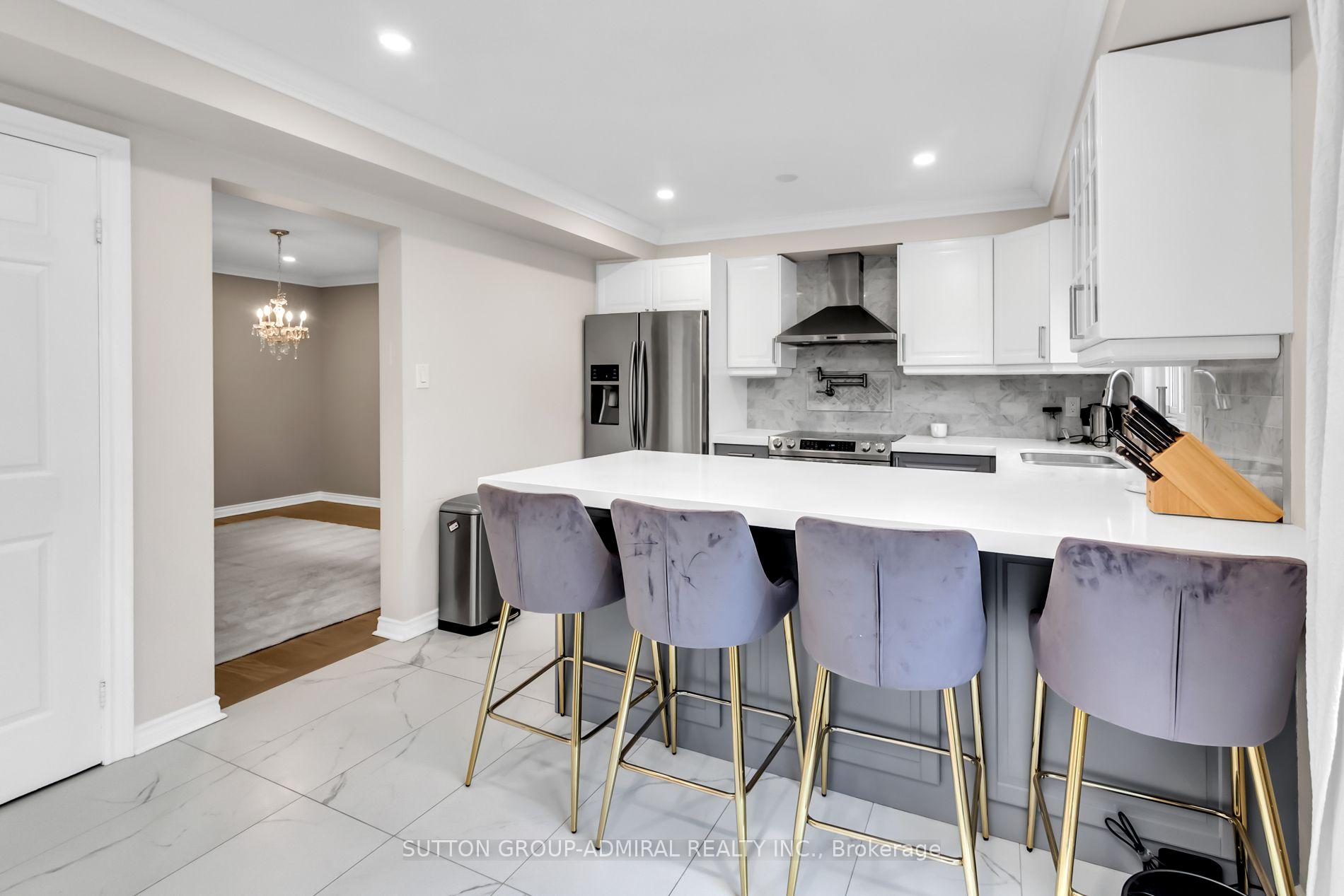 Photo 11 of Unit Main & 2nd, 119 Mccabe Crescent, Vaughan, Lakeview Estates — HOMEH