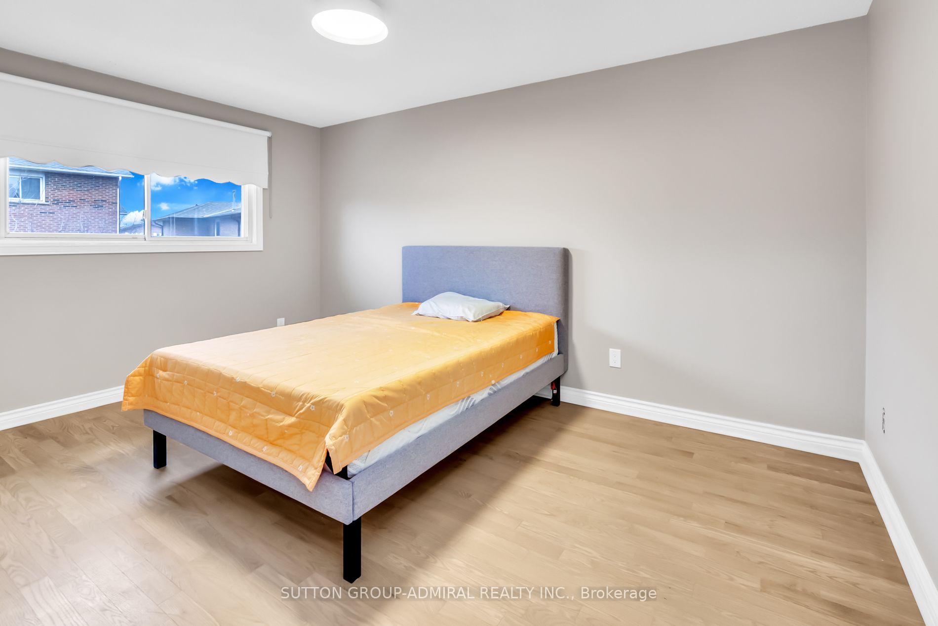 Photo 22 of Unit Main & 2nd, 119 Mccabe Crescent, Vaughan, Lakeview Estates — HOMEH