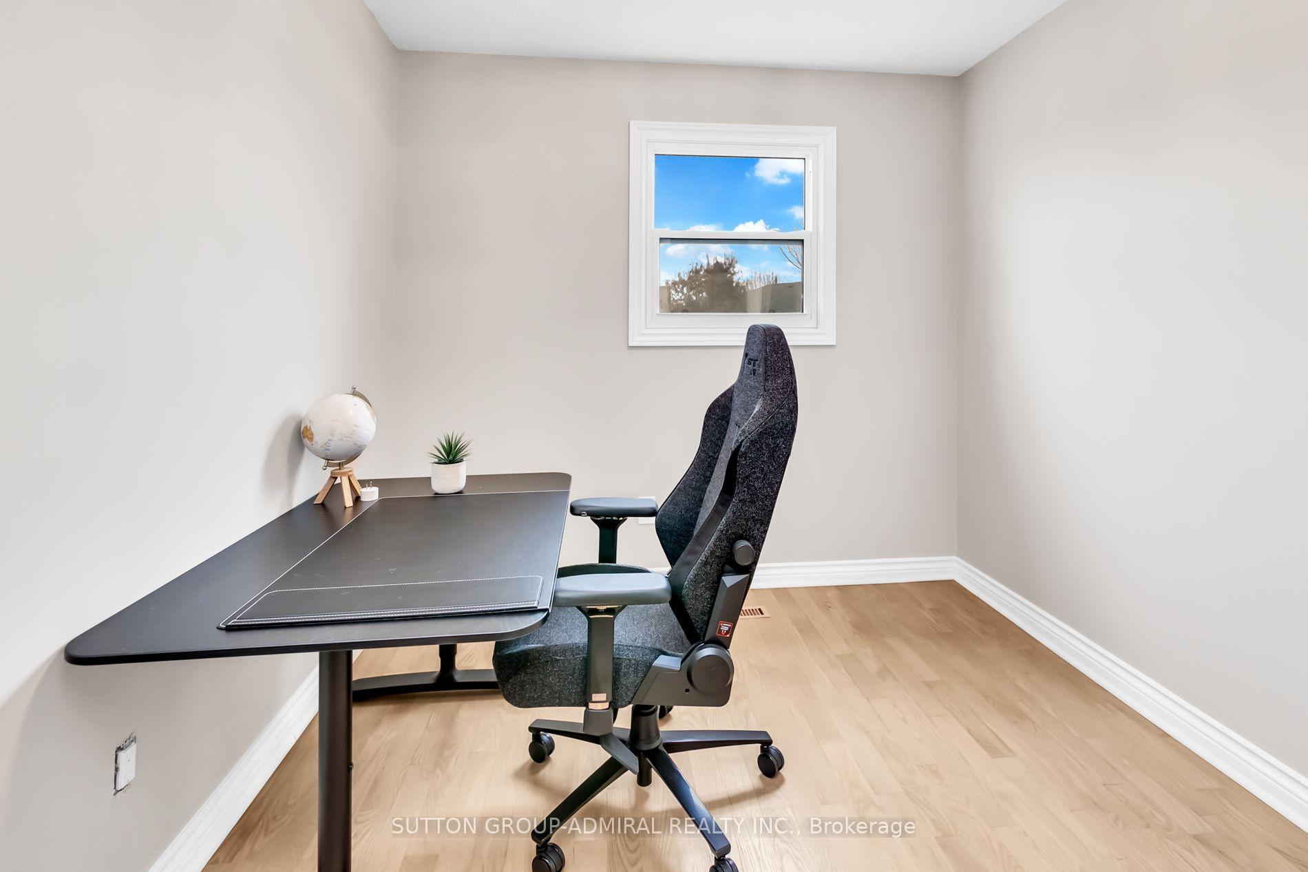 Photo 24 of Unit Main & 2nd, 119 Mccabe Crescent, Vaughan, Lakeview Estates — HOMEH