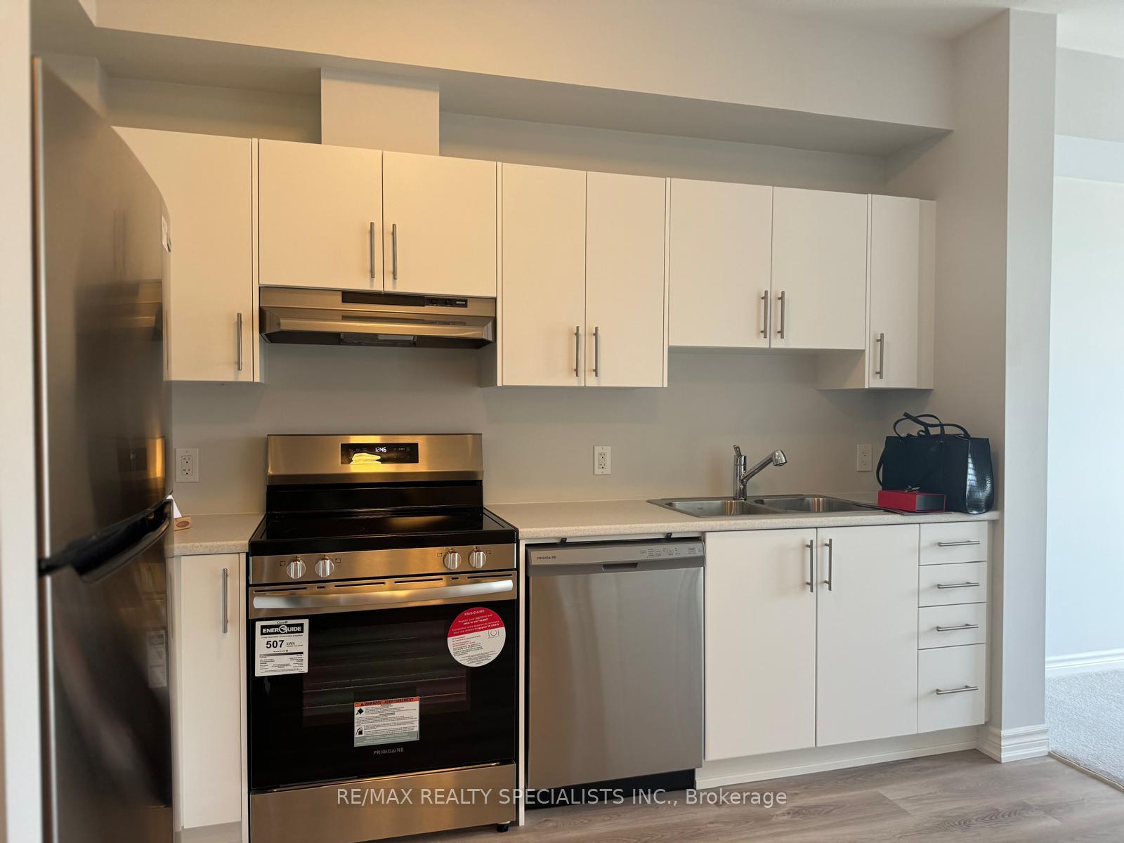 Photo 4 of Unit 203, 397 Codds Road, Ottawa, CFB Rockcliffe and Area — HOMEH