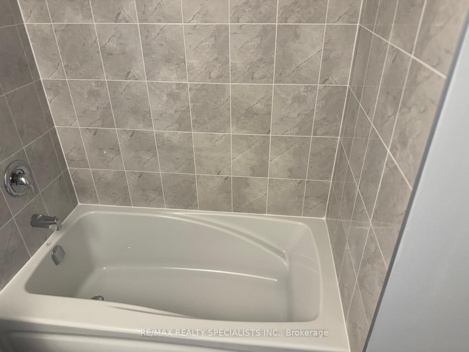 Photo 7 of Unit 203, 397 Codds Road, Ottawa, CFB Rockcliffe and Area — HOMEH