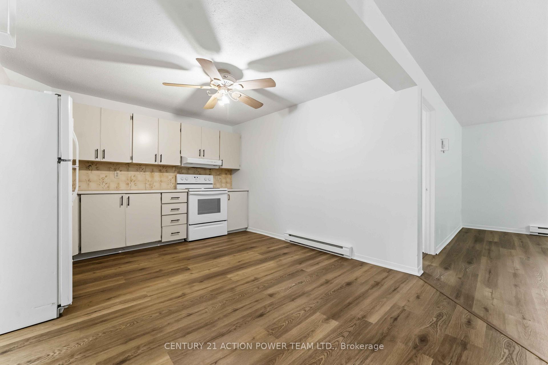Photo 6 of Unit B, 1150 St Pierre Street, Ottawa, Convent Glen South — HOMEH