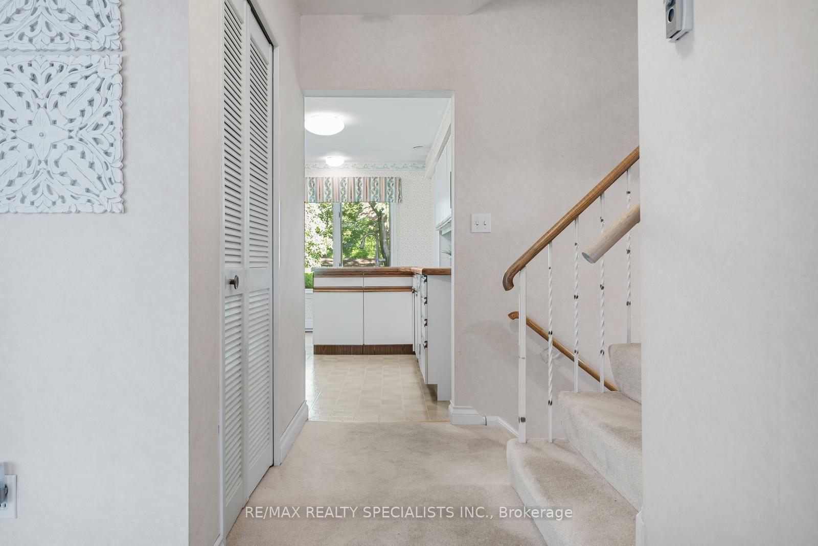Photo 2 of 14 Michael Drive, North York, Hillcrest Village — HOMEH