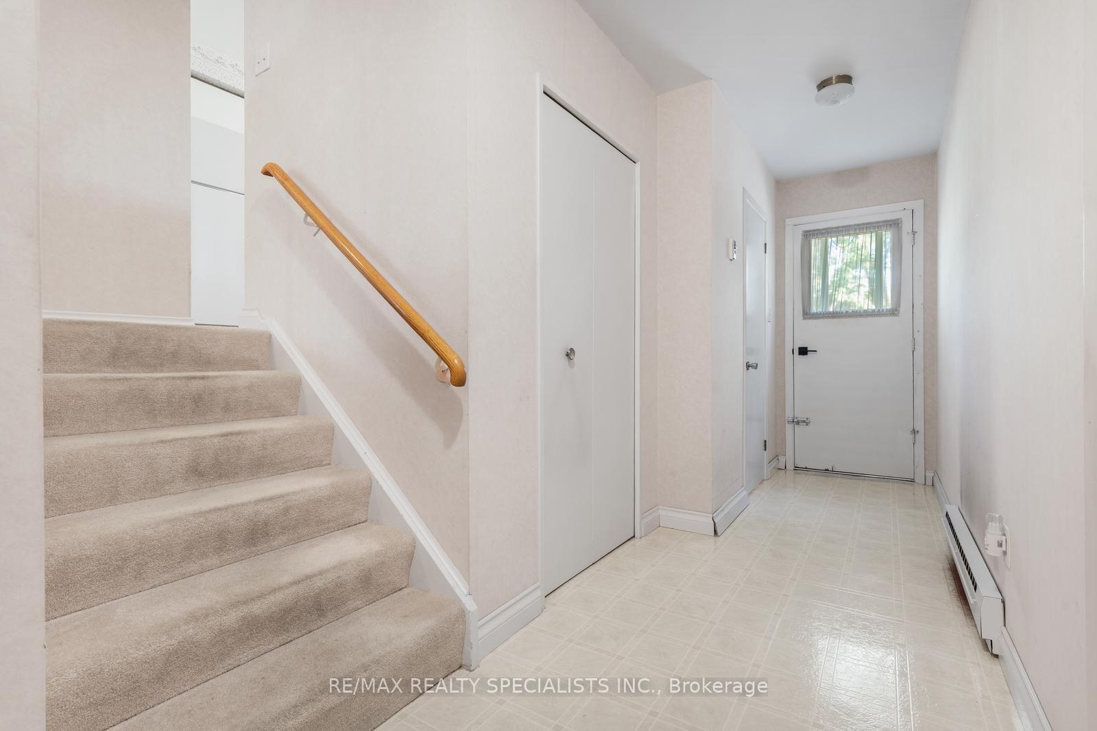Photo 12 of 14 Michael Drive, North York, Hillcrest Village — HOMEH
