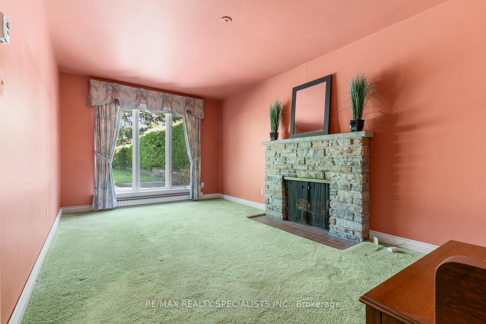 Photo 14 of 14 Michael Drive, North York, Hillcrest Village — HOMEH
