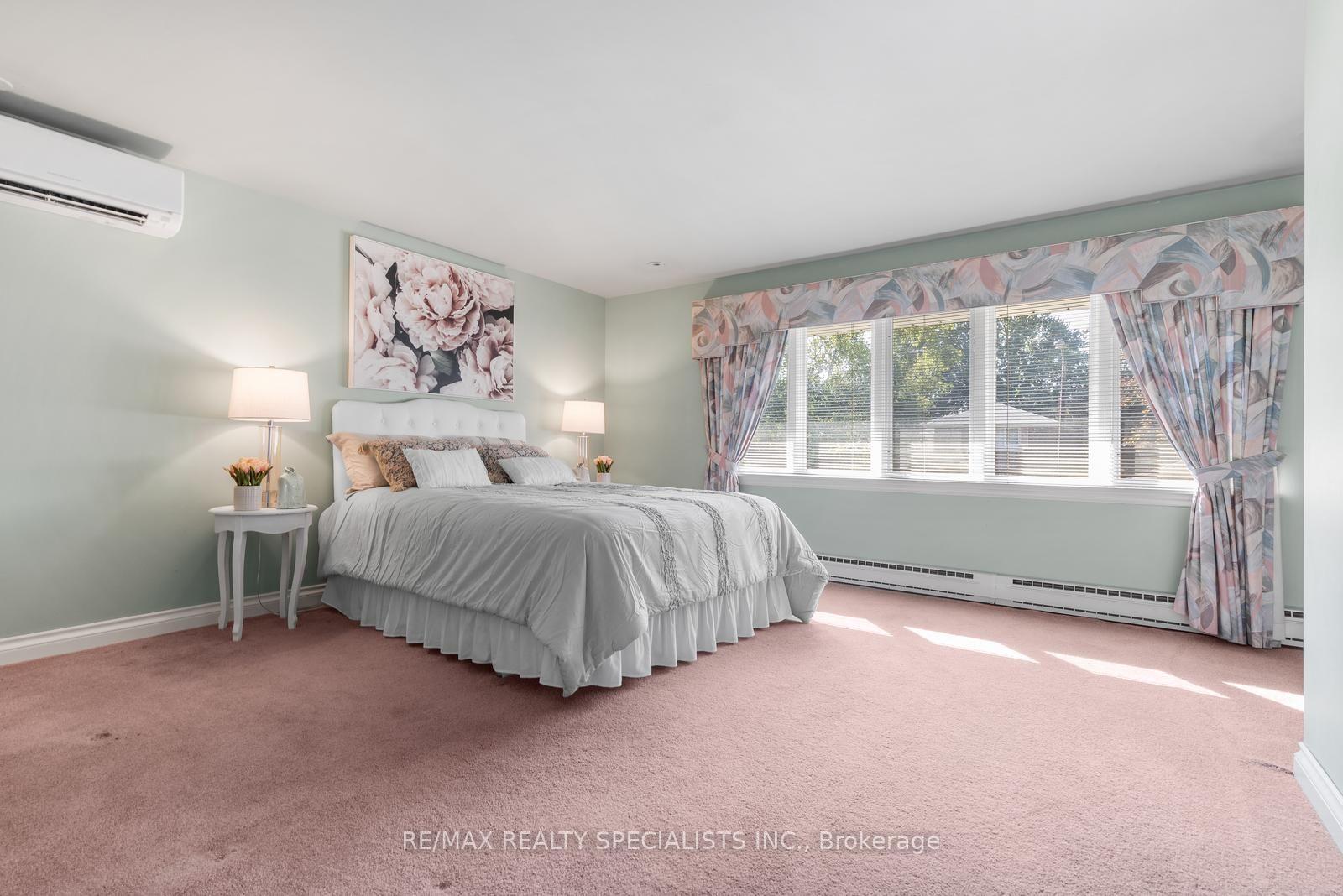 Photo 17 of 14 Michael Drive, North York, Hillcrest Village — HOMEH