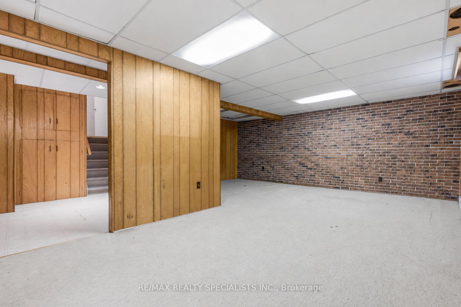 Photo 25 of 14 Michael Drive, North York, Hillcrest Village — HOMEH