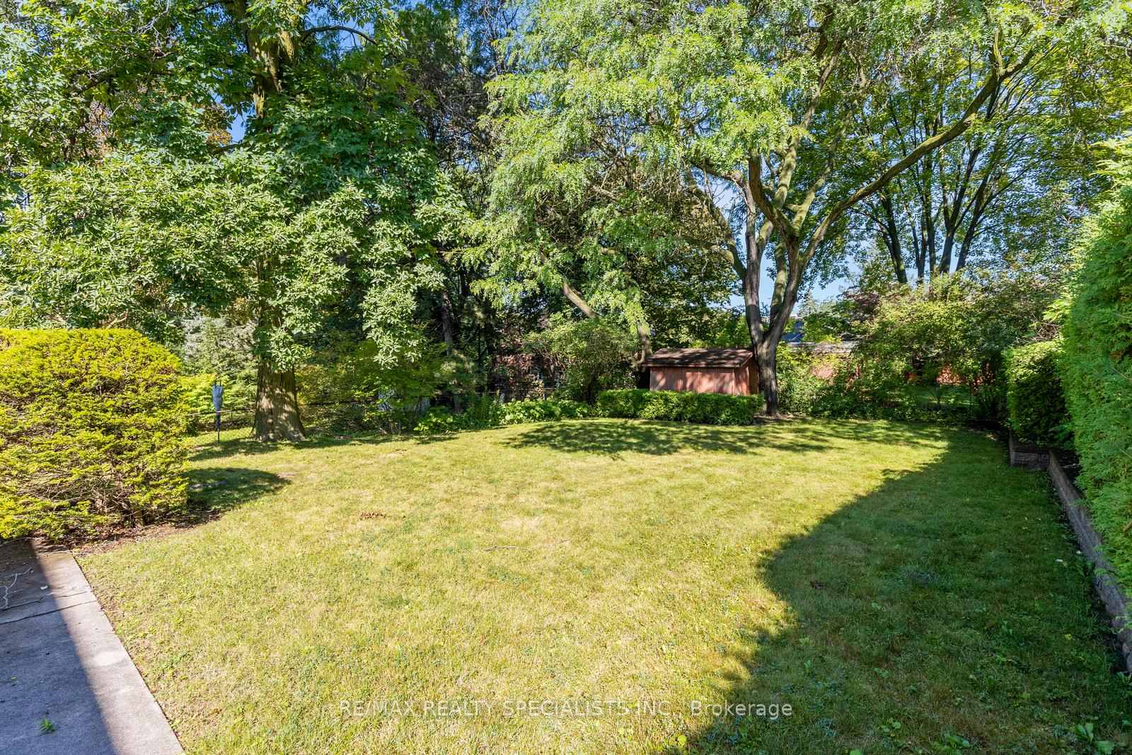 Photo 31 of 14 Michael Drive, North York, Hillcrest Village — HOMEH