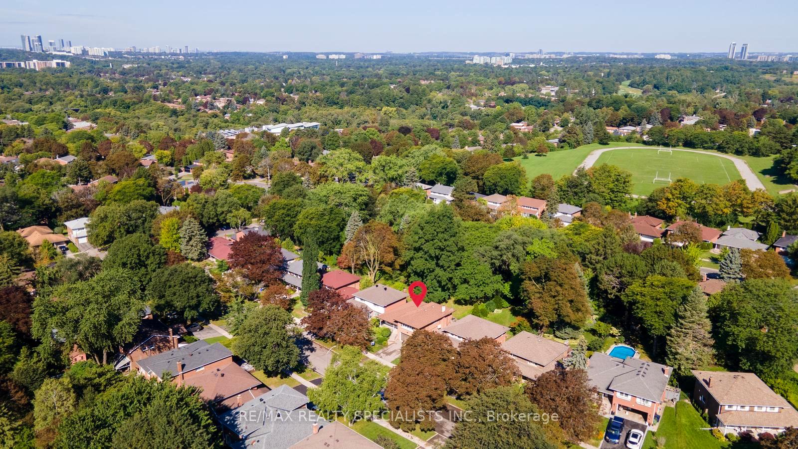 Photo 36 of 14 Michael Drive, North York, Hillcrest Village — HOMEH