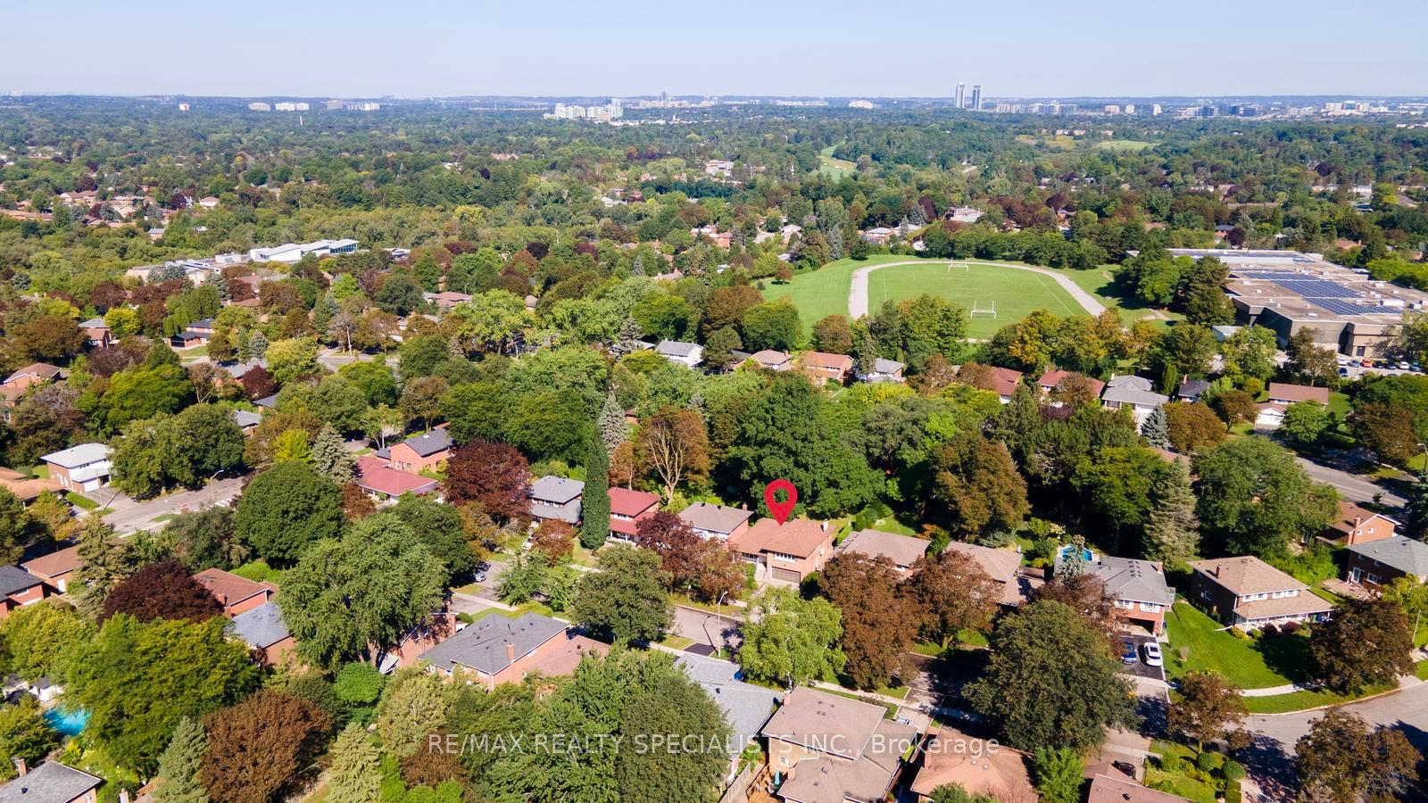 Photo 37 of 14 Michael Drive, North York, Hillcrest Village — HOMEH