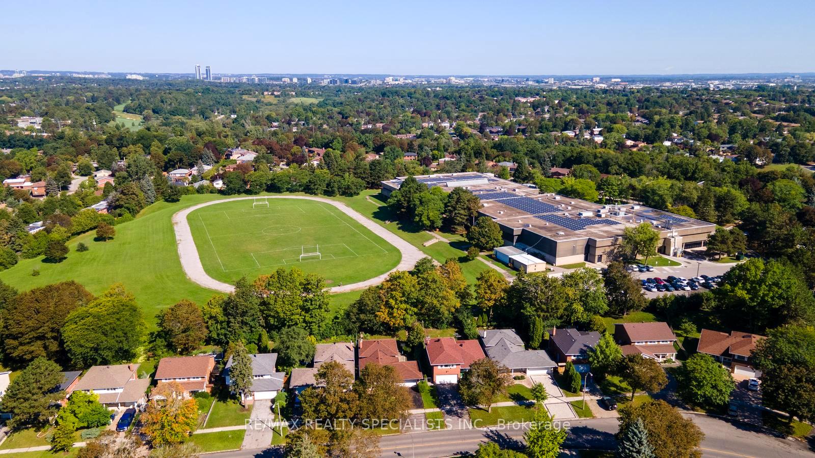 Photo 41 of 14 Michael Drive, North York, Hillcrest Village — HOMEH