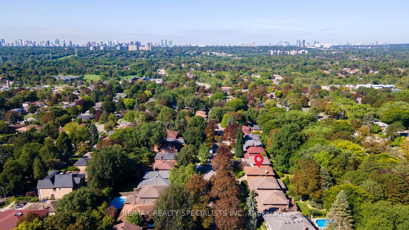 Photo 42 of 14 Michael Drive, North York, Hillcrest Village — HOMEH