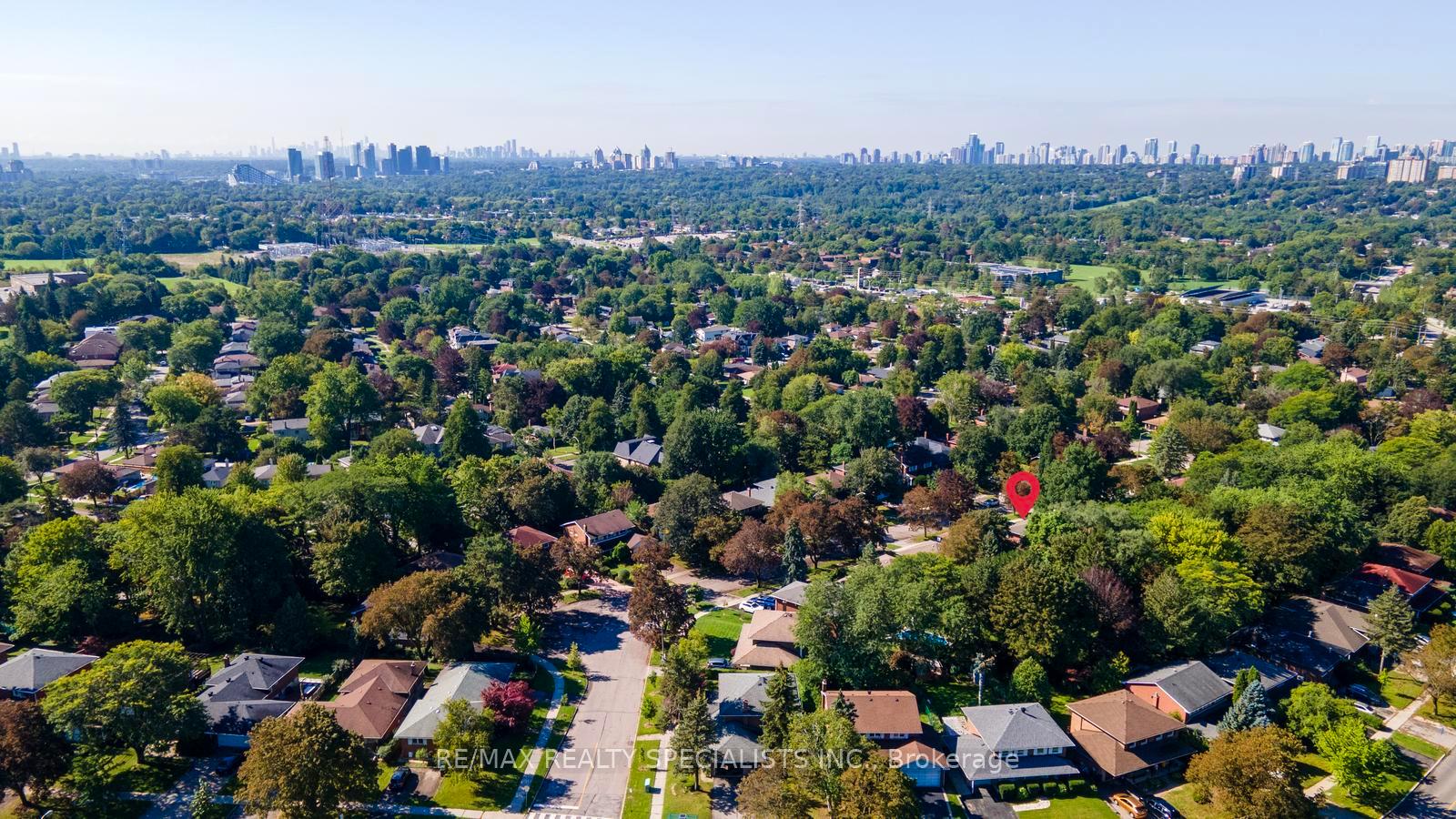 Photo 45 of 14 Michael Drive, North York, Hillcrest Village — HOMEH